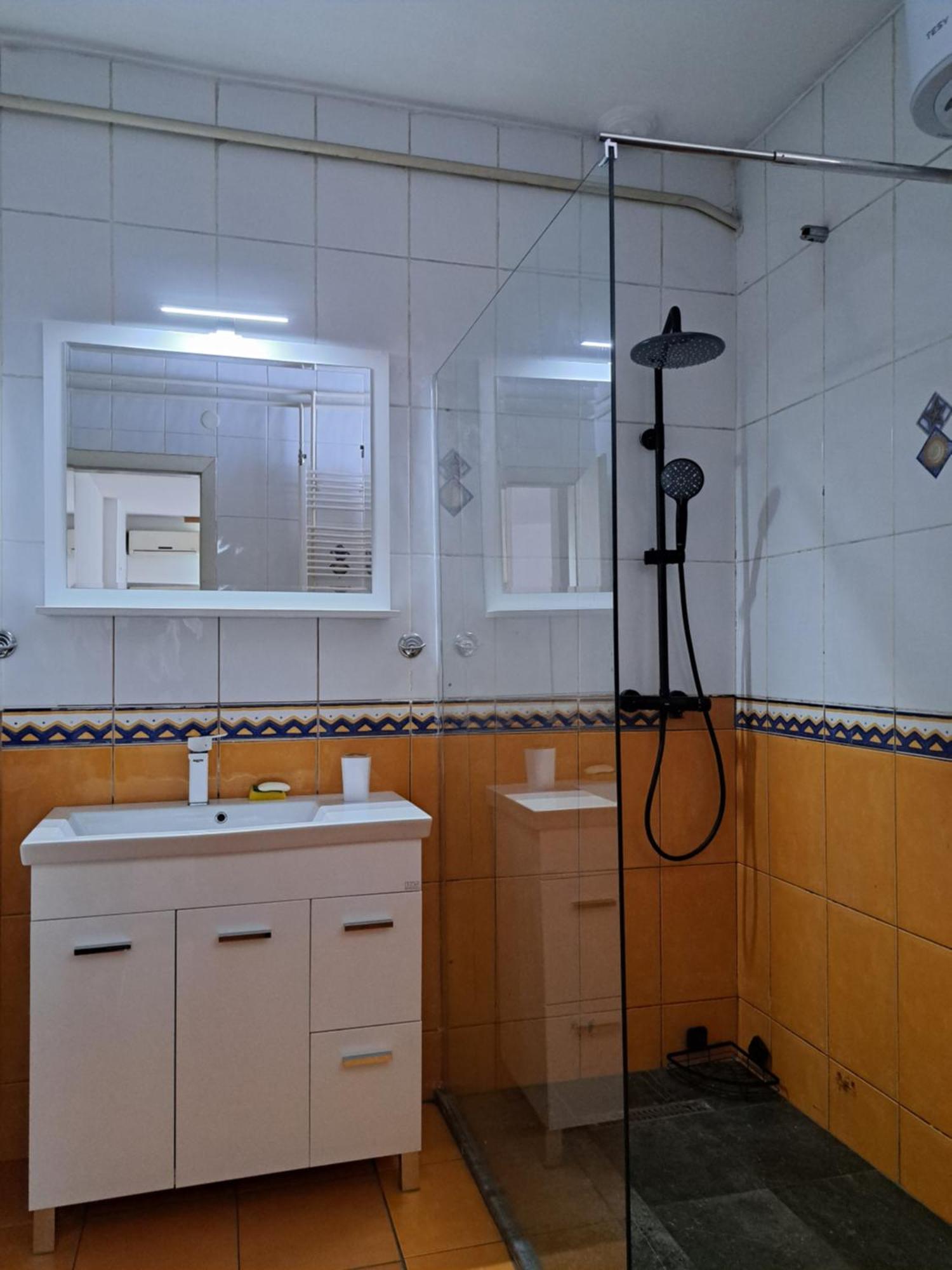 Apartman Aya Rejana SJJ Eksteriør billede